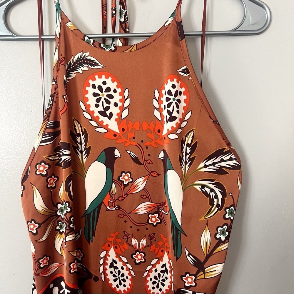 House of Harlow Satin Bird Halter Midi Dress Medium Resortwear Cruise Tropical - Picture 2 of 11